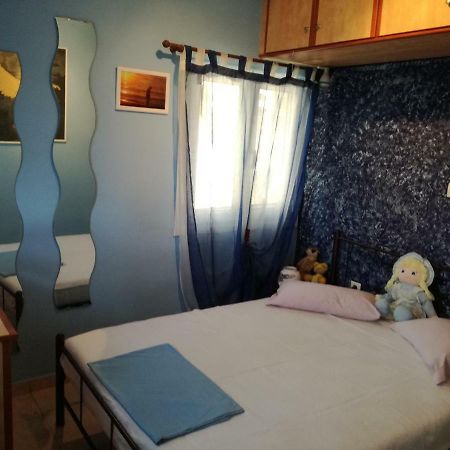 Relaxing Beautiful Holiday Home Lavrion Bagian luar foto