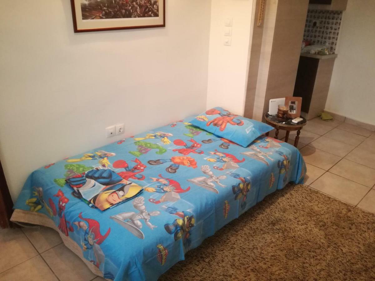 Relaxing Beautiful Holiday Home Lavrion Bagian luar foto